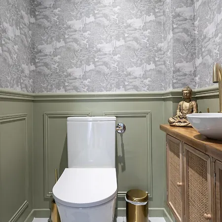 Charming House With A Hot Tub Tatil Evi *